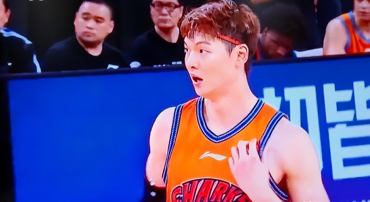 队报：斯特拉斯堡将免签20岁的波兰门将皮耶库托夫斯