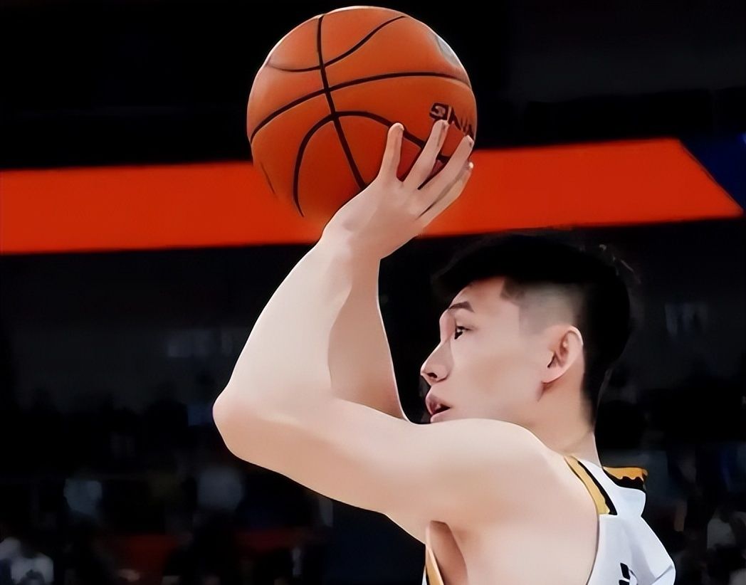 足坛一夜动态:曼城3