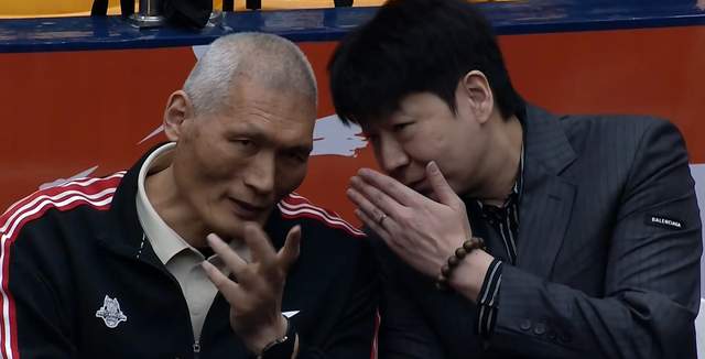 记者：效力浙江广厦11个赛季的赵岩昊确定离队，转会加盟宁波